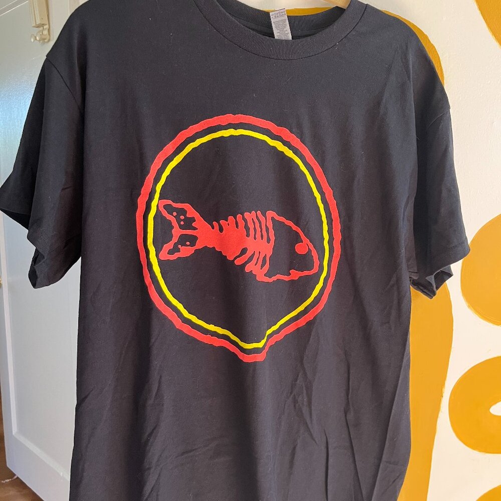 Men's Large Fishbone Band Merch T-shirt